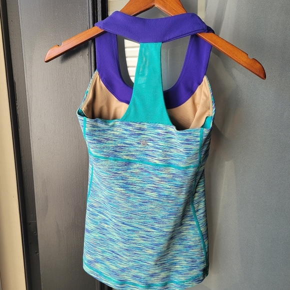 LULULEMON Size 4 Scoop Neck No Limits Tank Top Green Aqua/Blue/Purple, yellow - Picture 2 of 9